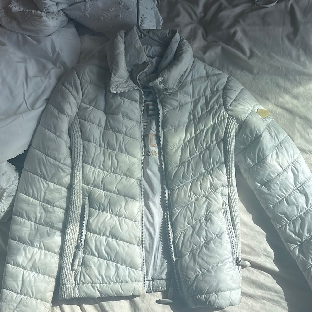 Warm & Cute Superdry White Puffer